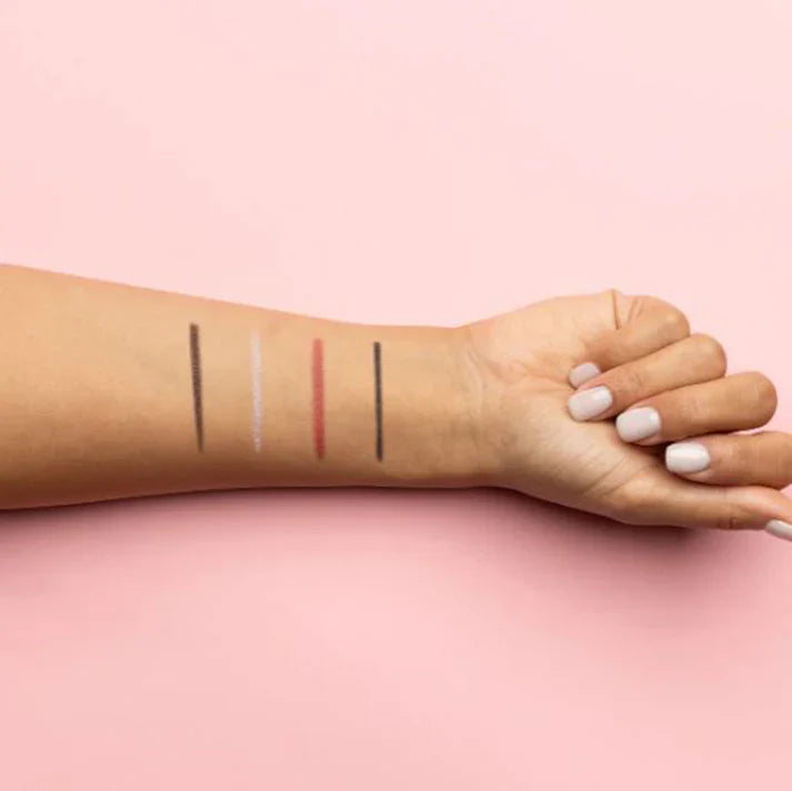 Lápiz de maquillaje 4 en 1